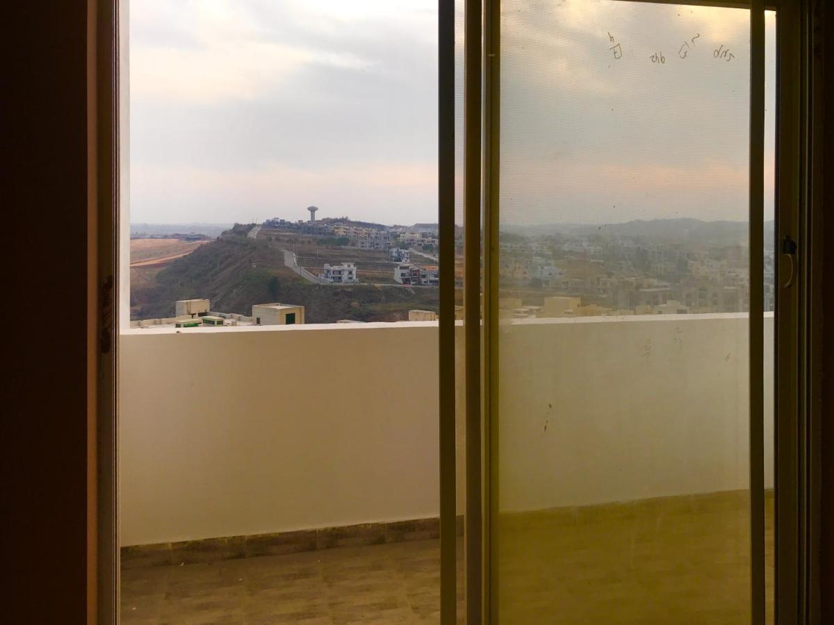 Atrium High Suite 2Bed Family Apartment Near Giga Mall 이슬라마바드 외부 사진